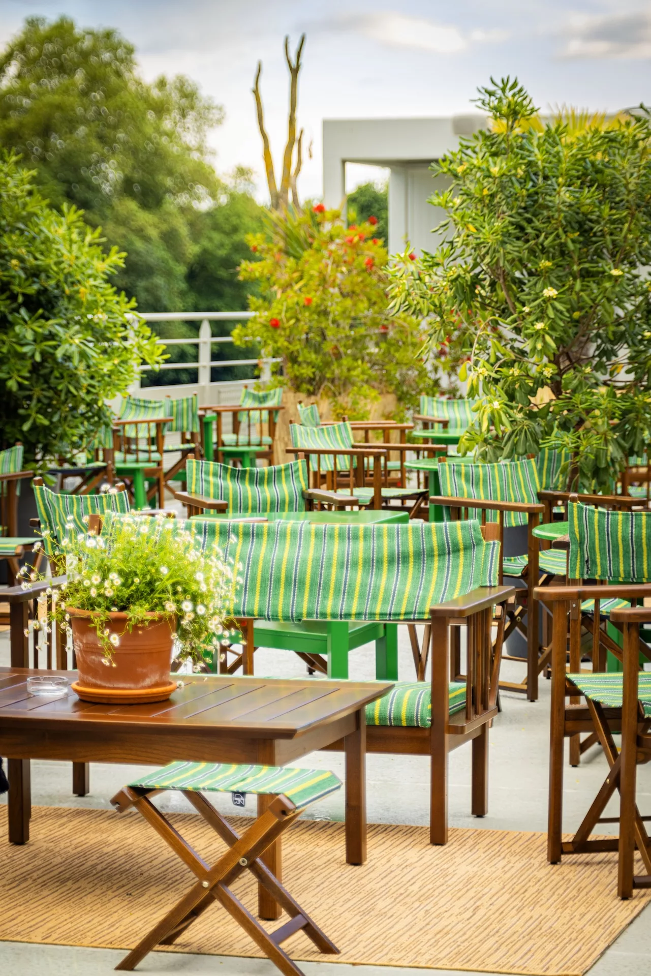 Le Jardin de la Maison Jaune passe en mode été !